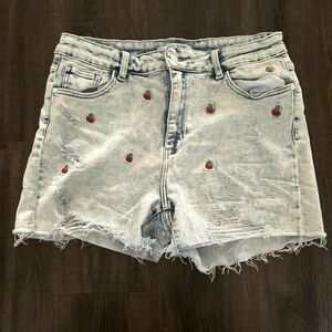 Judy Blue High Waist Cherry Embroidered shorts - XL